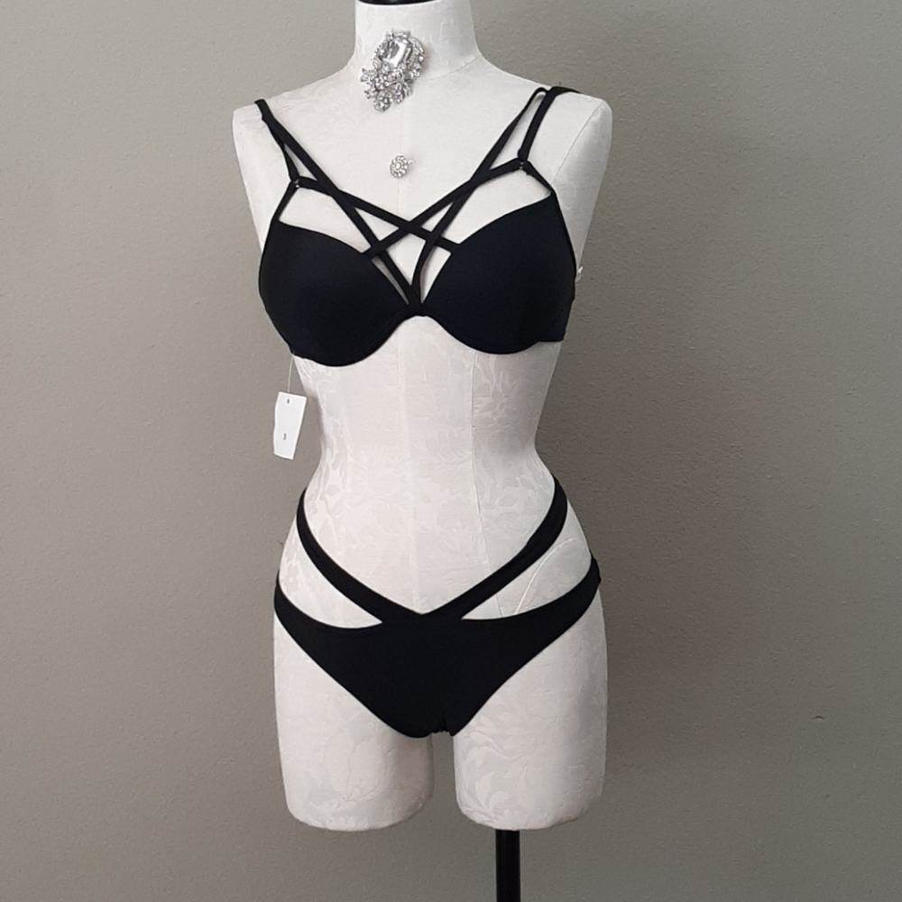 Strappy Black bikini small